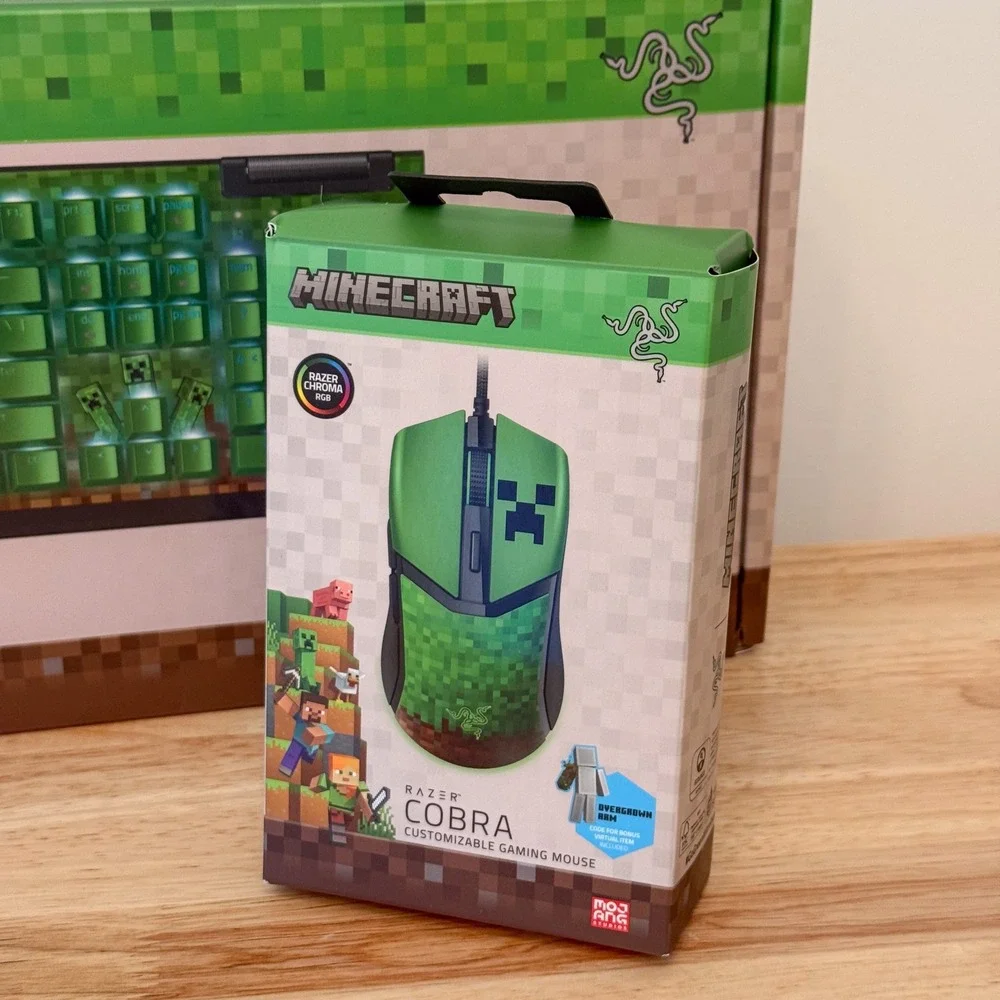 Razer Minecraft Blackwidow V4 X Keyboard & Cobra Gaming Mouse | New - Sealed